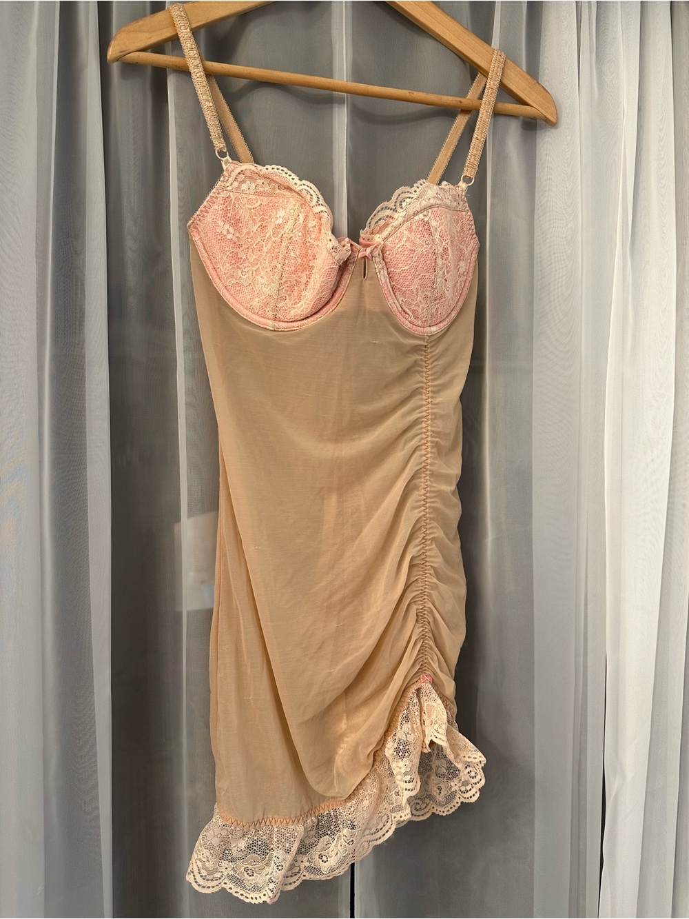 RARE Vintage Victoria’s Secret pink nude slip